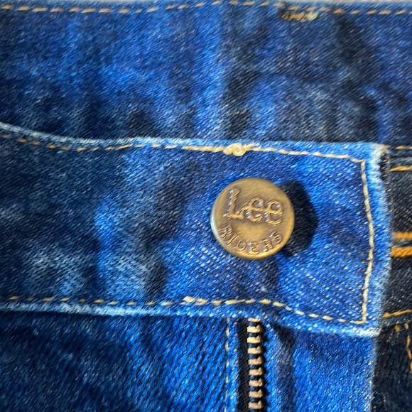 LEE Riders - Picture 3 of 5